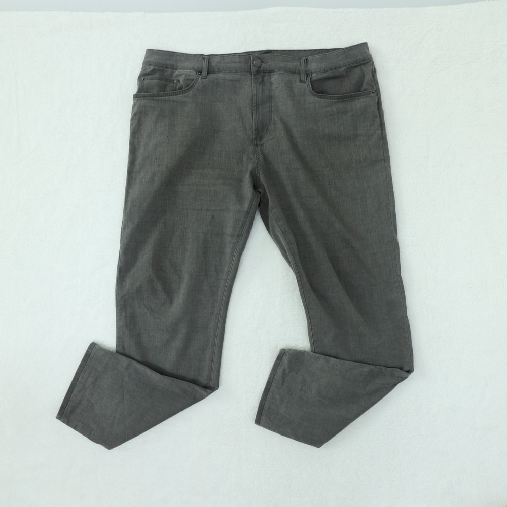 Travis Mathew Legacy‎ Jeans Mens 40 x 32 Gray Featherweight Stretch Denim Golf